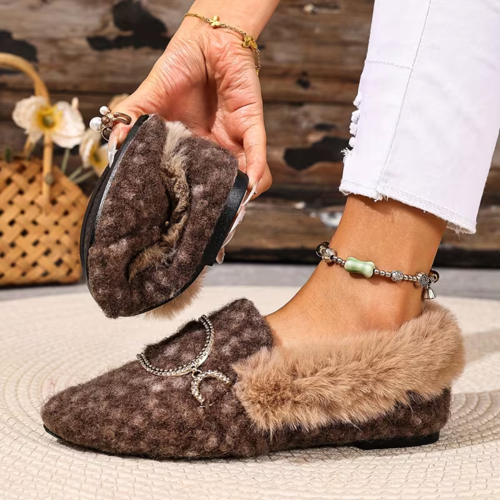 CozyElegance Fur Loafers - Plush Warmth