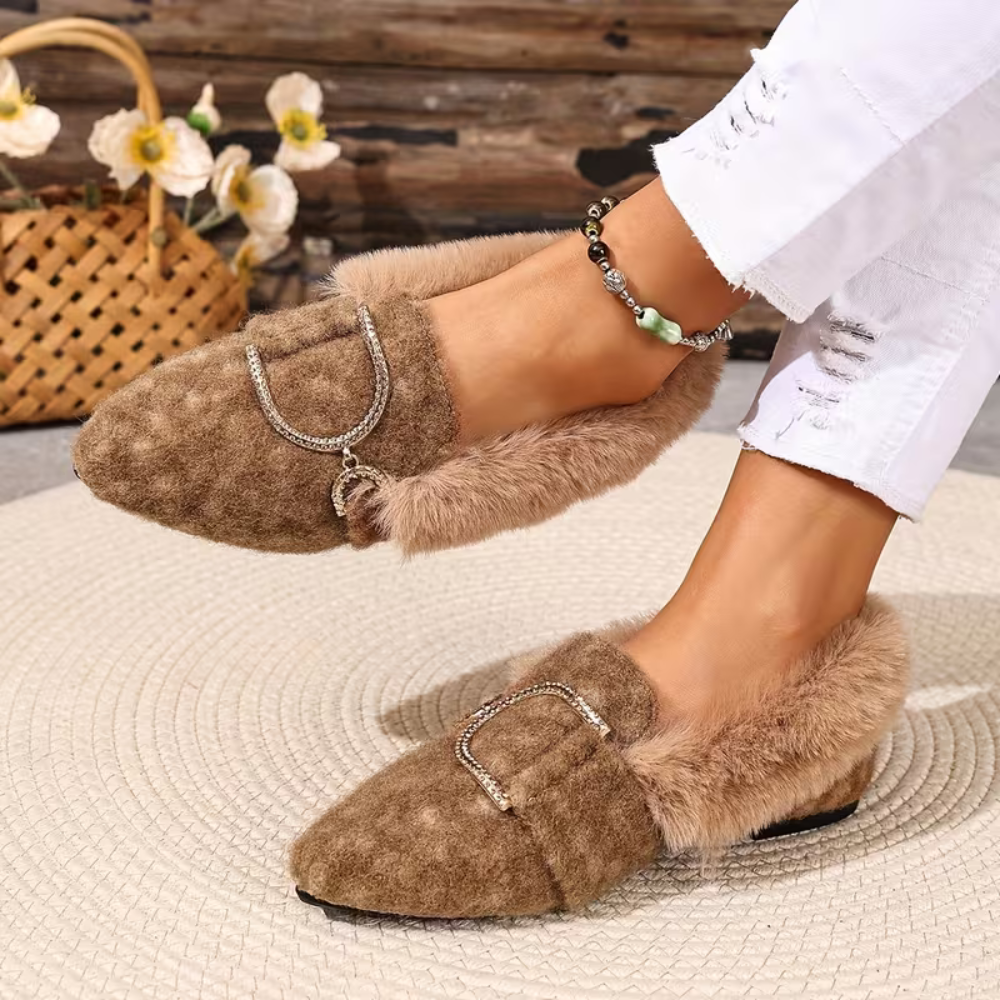 CozyElegance Fur Loafers - Plush Warmth