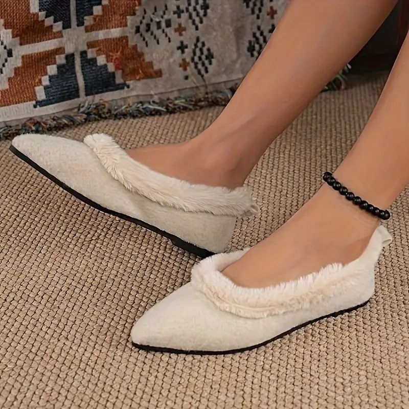 Velvet Warm Flats – Sleek Style with Gentle Support