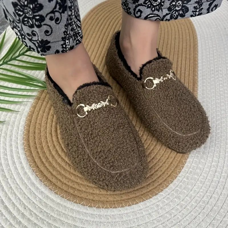 LuxeLoft – Orthopedic Elegance with Golden Detail